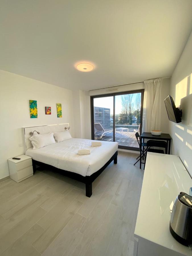 Les Jardins D'Athena Aparthotel เออกีส์ ภายนอก รูปภาพ