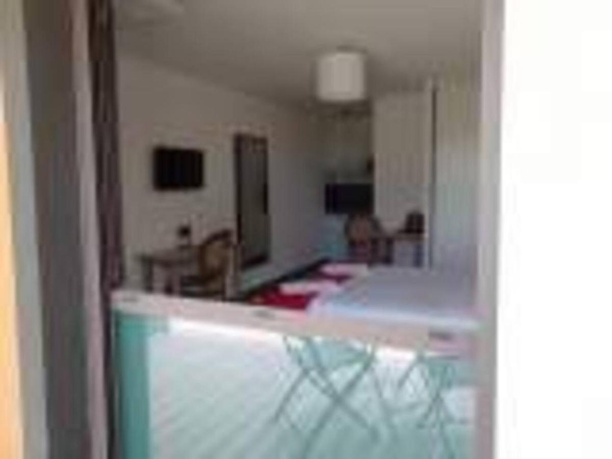Les Jardins D'Athena Aparthotel เออกีส์ ภายนอก รูปภาพ